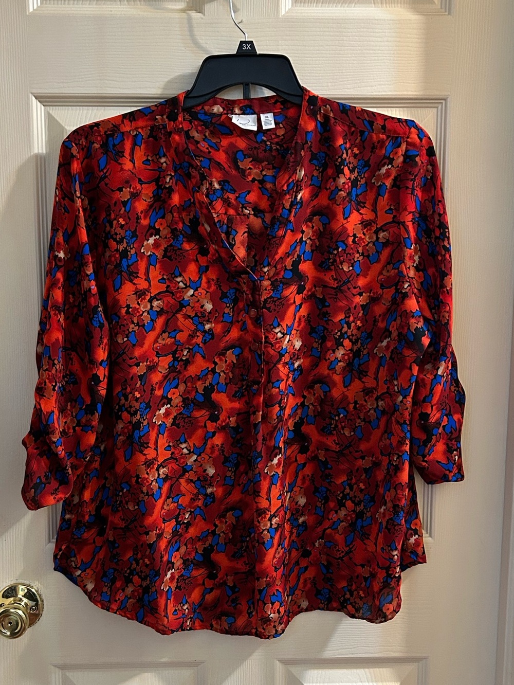 Kim Rogers Red Floral V-Neck Blouse with Blue & Black Accents